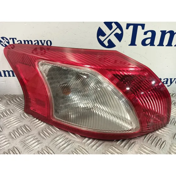 Piloto Trasero Izquierdo para Mitsubishi Lancer Berlina (Cy0)