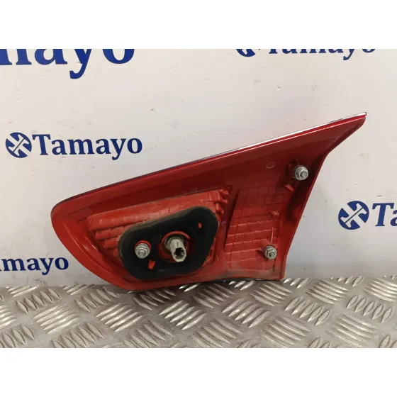 Piloto Trasero Izquierdo Interior para Mitsubishi Lancer Berlina (Cy0)