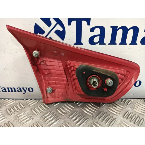 Piloto Trasero Derecho Interior para Mitsubishi Lancer Berlina (Cy0)
