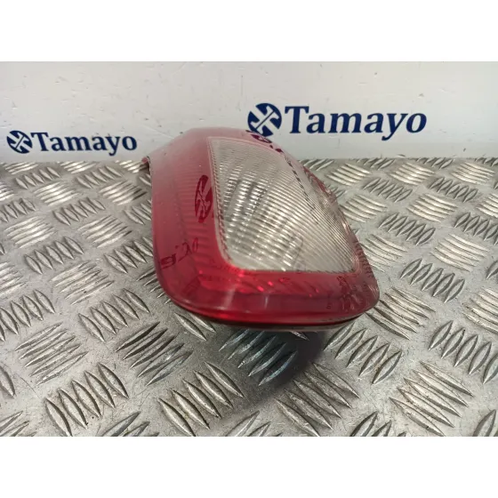 Piloto Trasero Derecho Interior para Mitsubishi Lancer Berlina (Cy0)