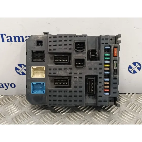 Caja Reles / Fusibles para Peugeot 207