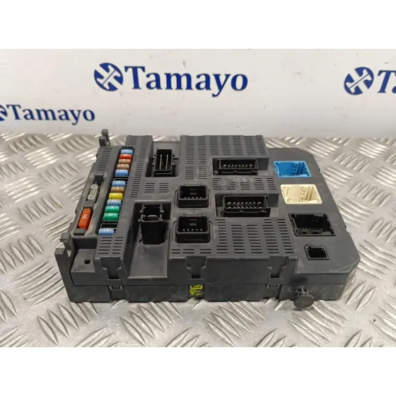 Caja Reles / Fusibles para Peugeot 207