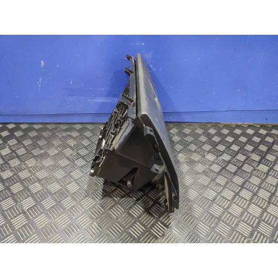 Guantera Central Delantera para Land Rover Discovery Sport