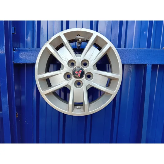 Llanta para Mitsubishi Lancer Berlina (Cy0)