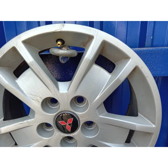 Llanta para Mitsubishi Lancer Berlina (Cy0)