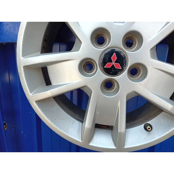 Llanta para Mitsubishi Lancer Berlina (Cy0)