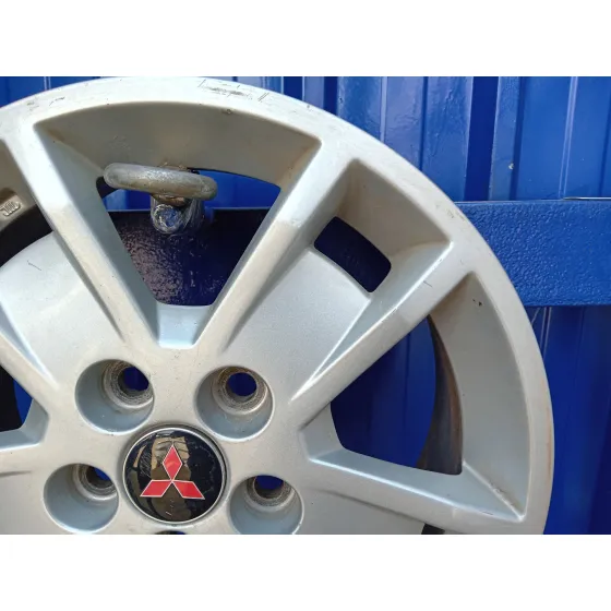 Llanta para Mitsubishi Lancer Berlina (Cy0)