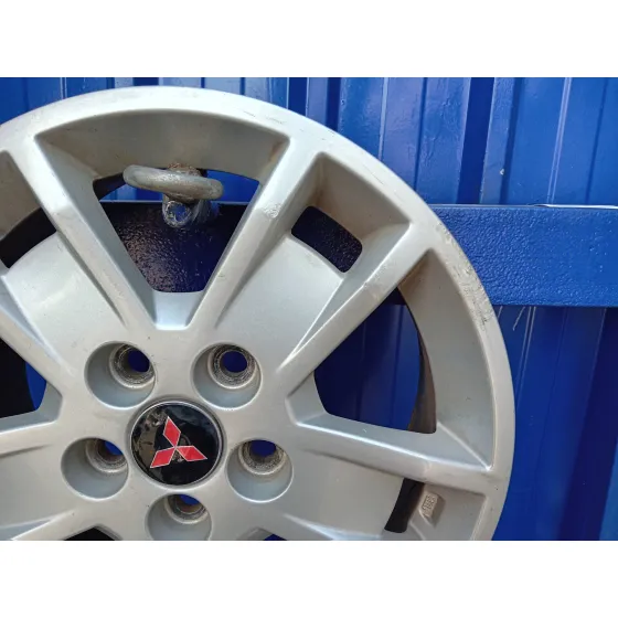 Llanta para Mitsubishi Lancer Berlina (Cy0)
