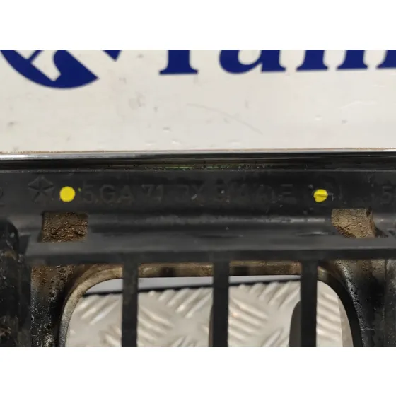 Rejilla Delantera para Chrysler Jeep Gr.cherokee (Wj/Wg)