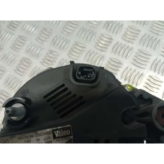 Alternador para Nissan Almera (N16/E)