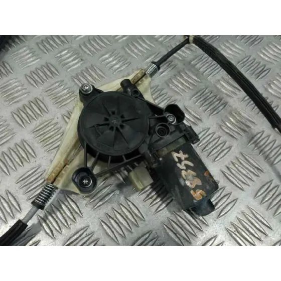Elevalunas Delantero Derecho para Seat Leon St (5F8)