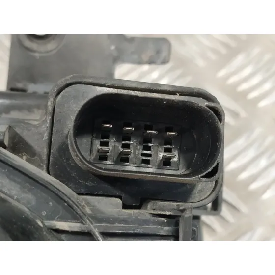 Faro Izquierdo para Volkswagen Polo Berlina (6N2)