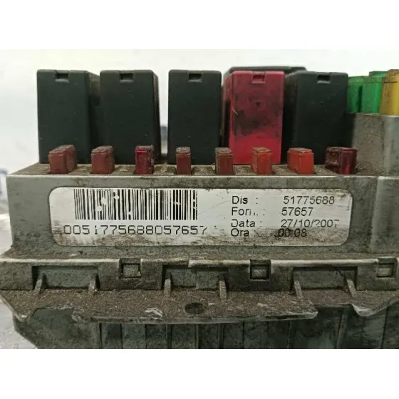 Caja Reles / Fusibles para Fiat Bravo (198)