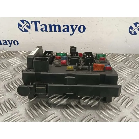 Caja Reles / Fusibles para Peugeot 307 Break / Sw (S1)