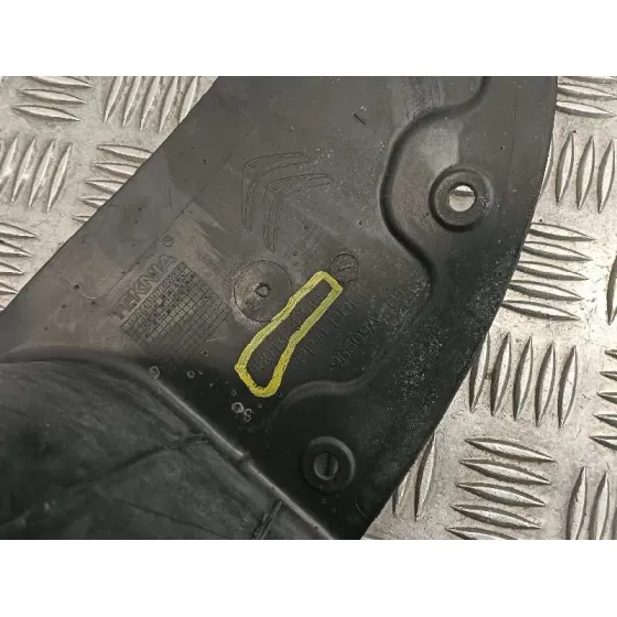 Plastico Paso Rueda Trasero Izquierdo para Citroën C4 Cactus