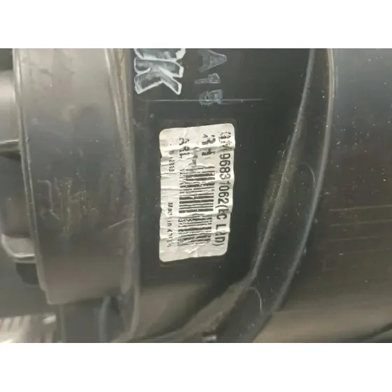 Faro Derecho para Chevrolet Aveo Berlina Hatchback