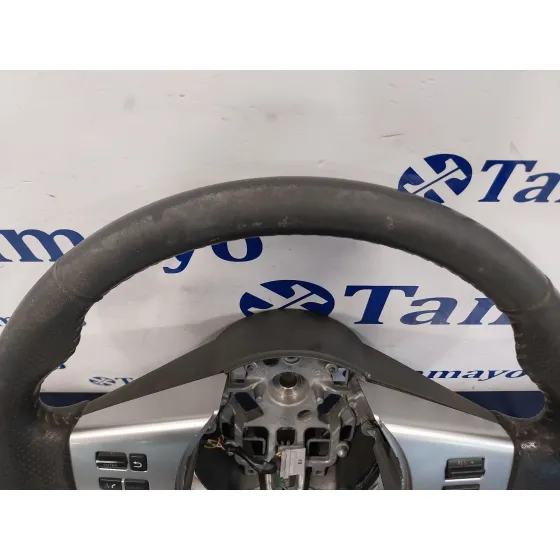 Volante para Nissan Pathfinder (R51)