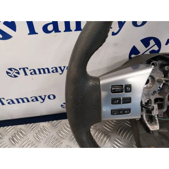 Volante para Nissan Pathfinder (R51)