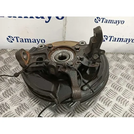 Mangueta Delantera Izquierda para Mitsubishi L 200 (Ka0/Kb0)