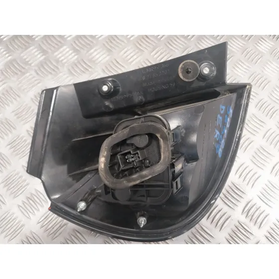 Piloto Trasero Derecho para Mitsubishi Colt Berlina 3 (Z30)