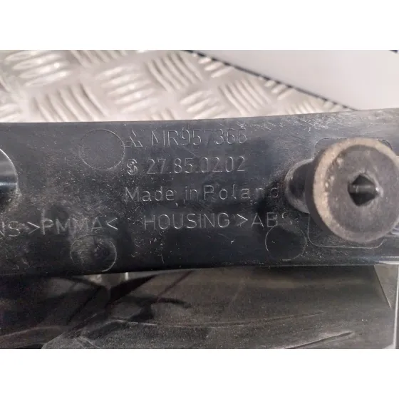 Piloto Trasero Derecho para Mitsubishi Colt Berlina 3 (Z30)