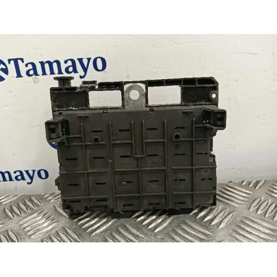 Caja Reles / Fusibles para Peugeot 307 (S1)