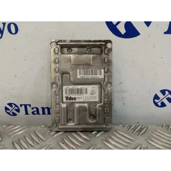 Centralita Faros Xenon para Chrysler 300 C