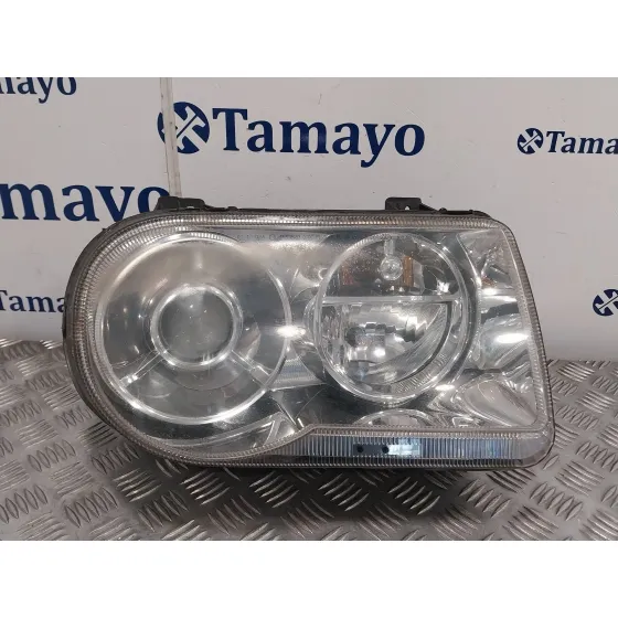 Faro Derecho para Chrysler 300 C