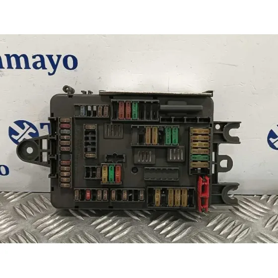 Caja Reles / Fusibles para Bmw Serie 1 Lim. (F20)