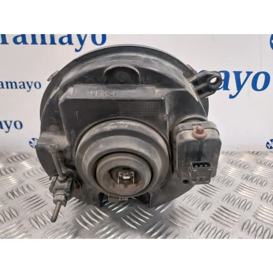 Faro Izquierdo para Chrysler Jeep Cherokee (Kj)