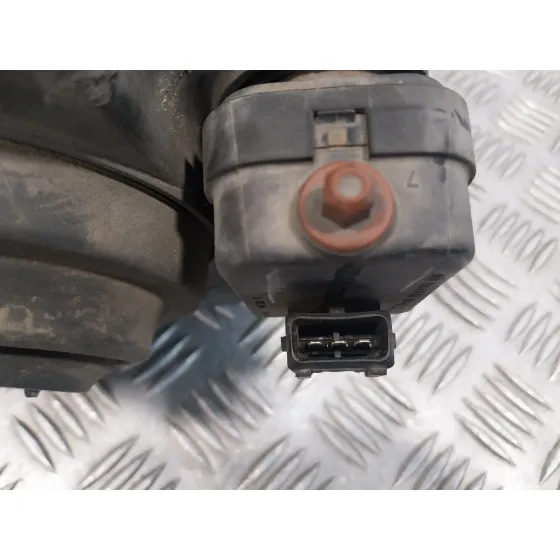 Faro Izquierdo para Chrysler Jeep Cherokee (Kj)