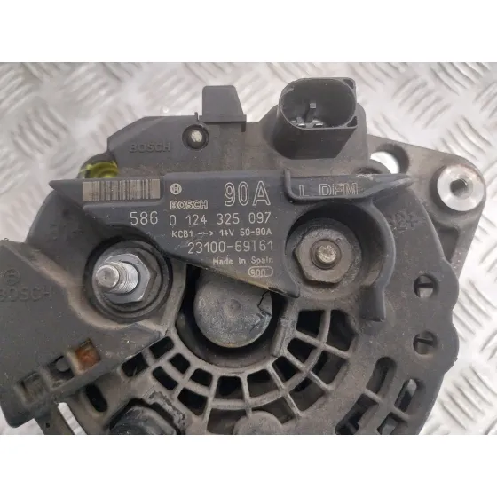 Alternador para Nissan Cabstar 01.04 ->