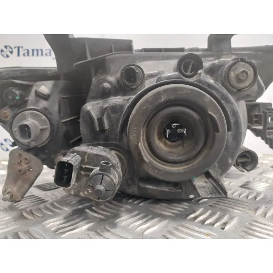 Faro Izquierdo para Mitsubishi L 200 (Ka0/Kb0)
