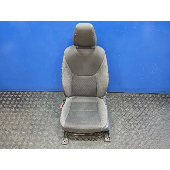 Asiento Delantero Izquierdo para Toyota Yaris (Xpa1F/Mxph11/Chxnbw)