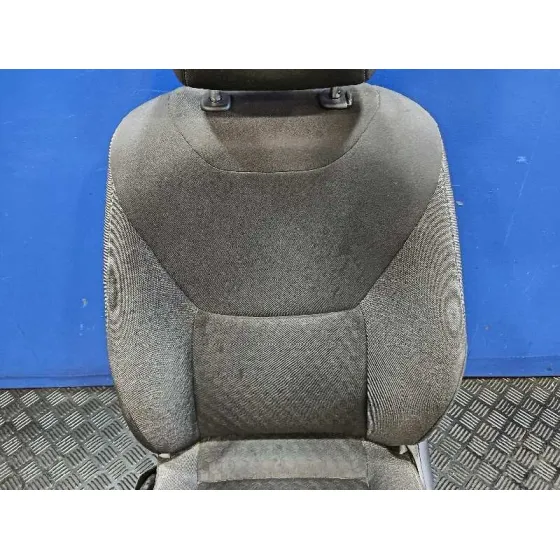 Asiento Delantero Izquierdo para Toyota Yaris (Xpa1F/Mxph11/Chxnbw)