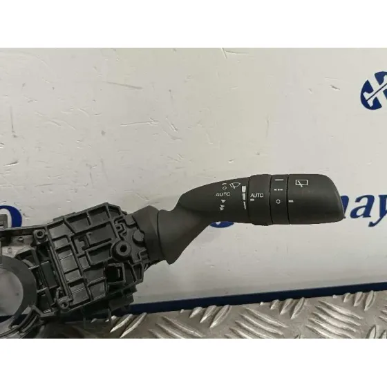 Mando Multifuncion para Toyota Yaris (Xpa1F/Mxph11/Chxnbw)