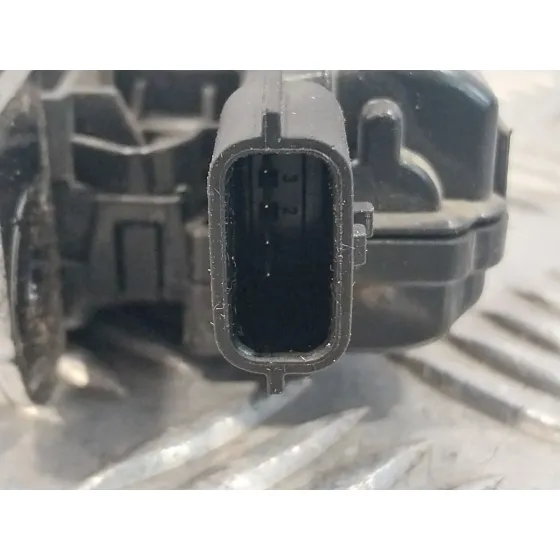 Cerradura Maletero / Porton para Dacia Duster
