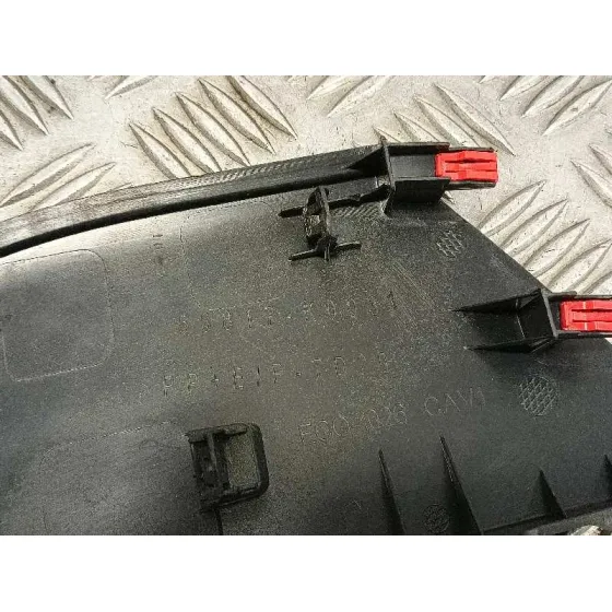 Moldura para Toyota Yaris (Xpa1F/Mxph11/Chxnbw)