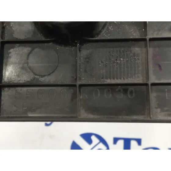 Moldura Exterior Delantera Izquierda para Toyota Yaris (Xpa1F/Mxph11/Chxnbw)