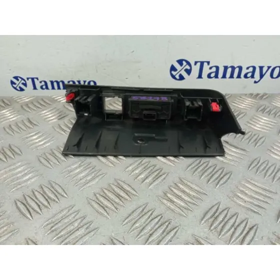 Moldura para Toyota Yaris (Xpa1F/Mxph11/Chxnbw)