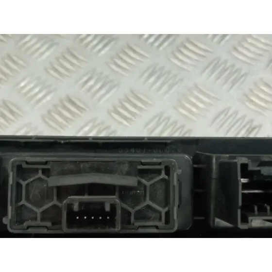 Moldura para Toyota Yaris (Xpa1F/Mxph11/Chxnbw)
