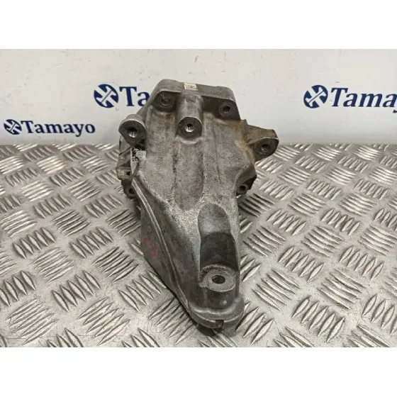 Soporte Motor para Mercedes-Benz Sprinter 5-T Caja/Chasis (B906)