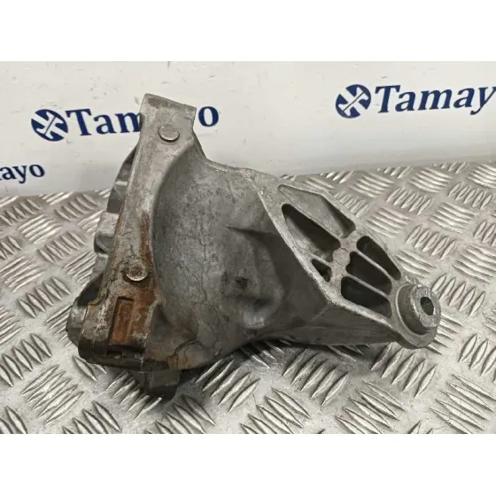 Soporte Motor para Mercedes-Benz Sprinter 5-T Caja/Chasis (B906)