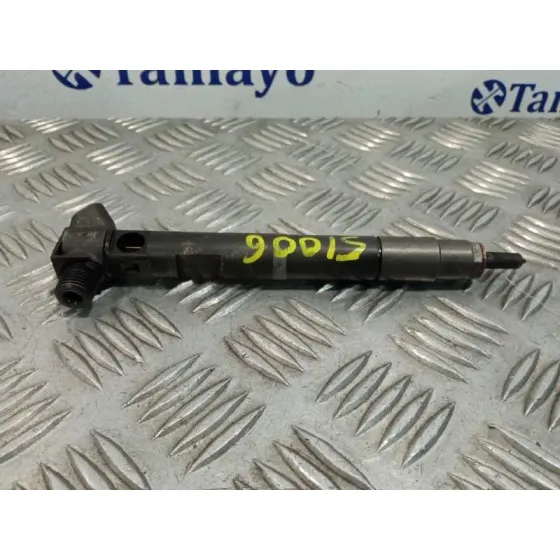 Inyector para Mercedes-Benz Sprinter 5-T Caja/Chasis (B906)