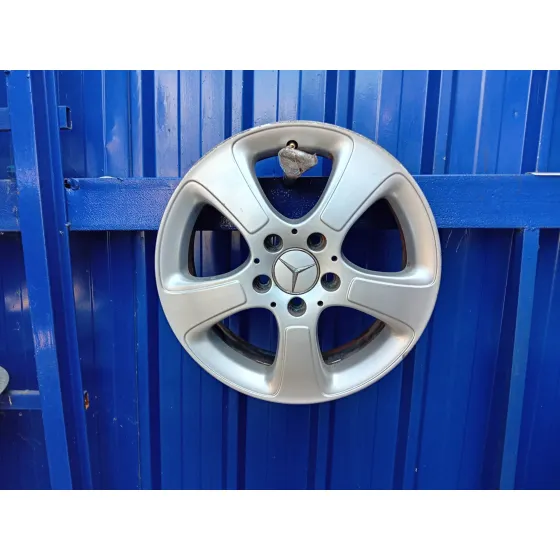 Llanta para Mercedes-Benz Clase A (W169)