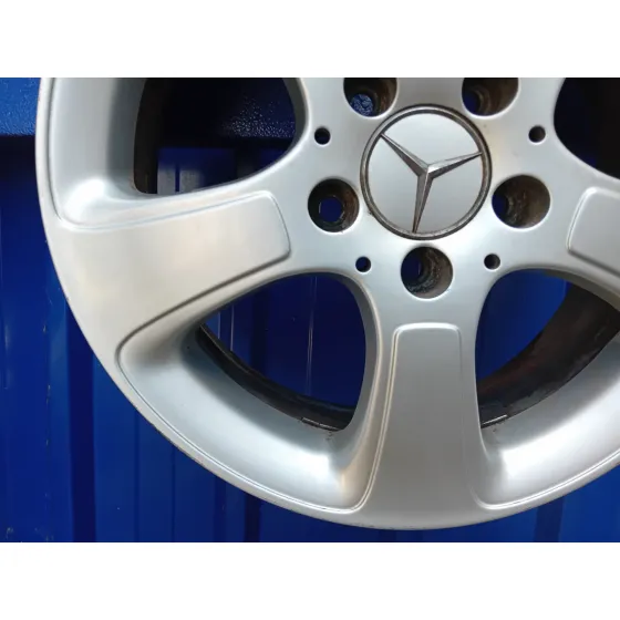 Llanta para Mercedes-Benz Clase A (W169)