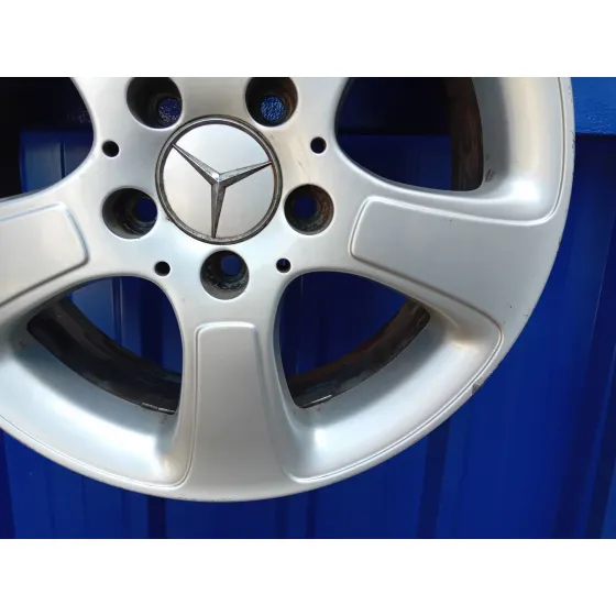 Llanta para Mercedes-Benz Clase A (W169)