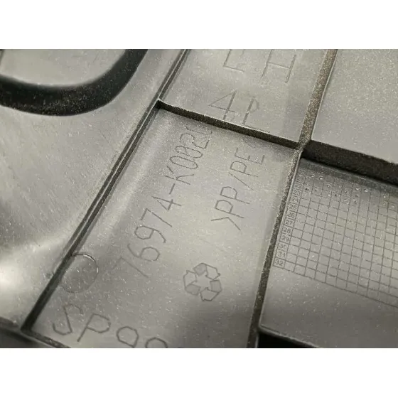 Moldura para Toyota Yaris (Xpa1F/Mxph11/Chxnbw)