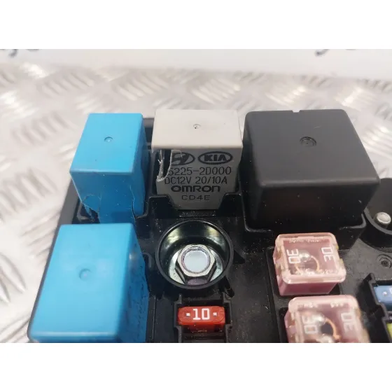 Caja Reles / Fusibles para Kia Cee'd