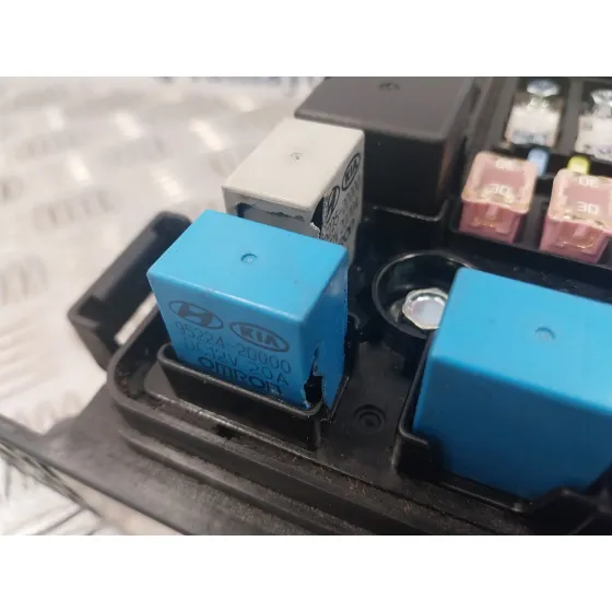 Caja Reles / Fusibles para Kia Cee'd
